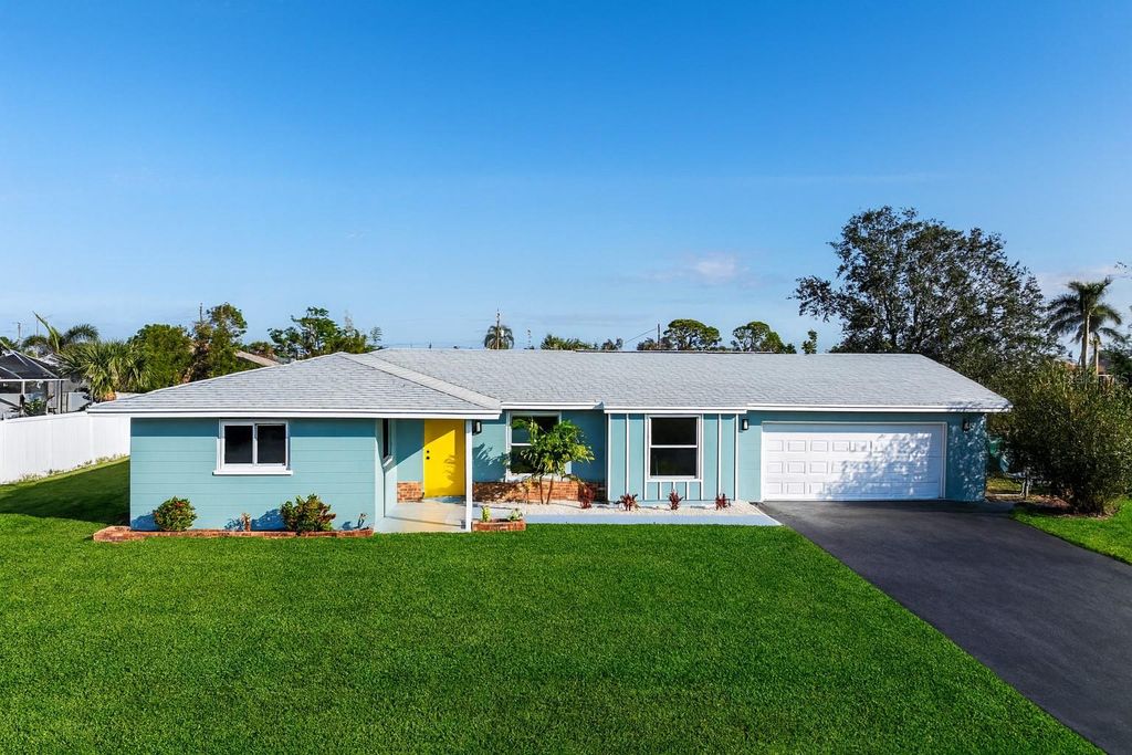 114 FRANCIS DRIVE NE, Port Charlotte, FL 33952