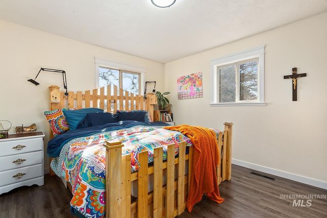 717 Cedar Ave, Lewiston, ID 83501
