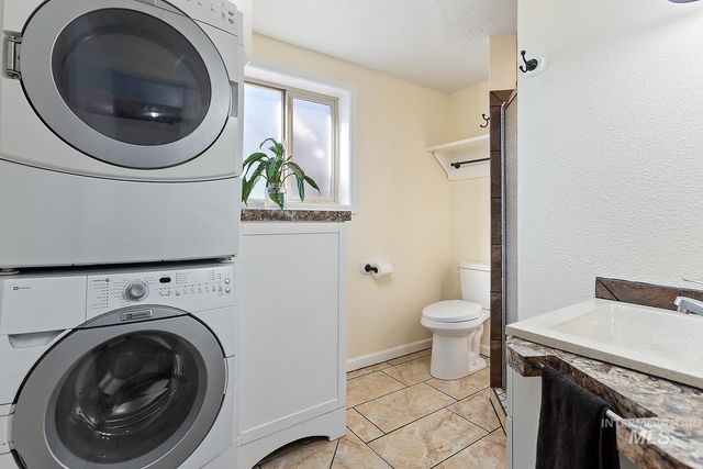 717 Cedar Ave, Lewiston, ID 83501