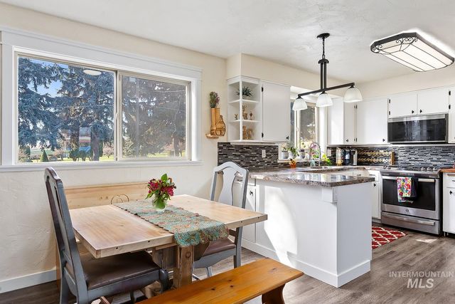 717 Cedar Ave, Lewiston, ID 83501