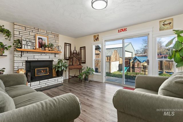 717 Cedar Ave, Lewiston, ID 83501
