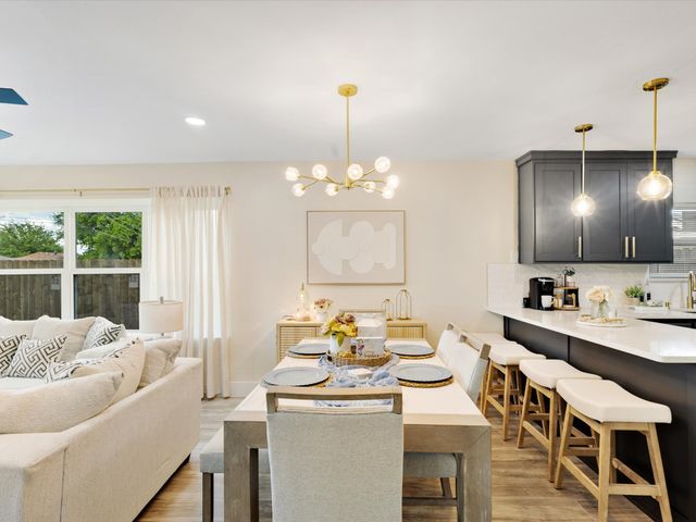 825 Cherry Hills Drive, Lancaster, TX 75134