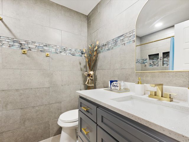 825 Cherry Hills Drive, Lancaster, TX 75134