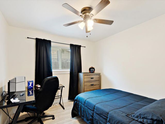 825 Cherry Hills Drive, Lancaster, TX 75134