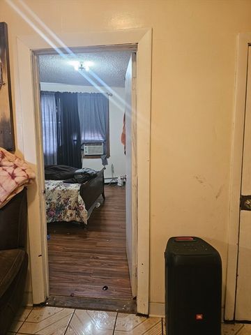 38 Browning Ave,, Boston, MA 02124