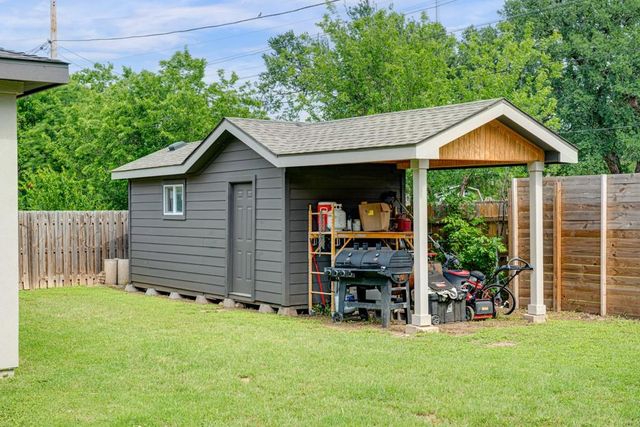 1409 Lantern Light DR, Round Rock, TX 78681