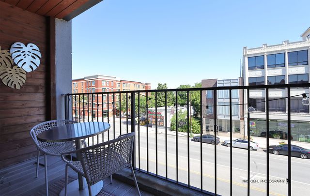 1555 N Talman Avenue 3D, Chicago, IL 60622