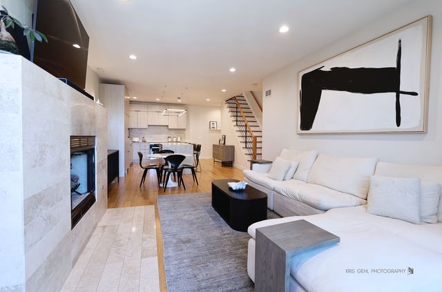 1555 N Talman Avenue 3D, Chicago, IL 60622