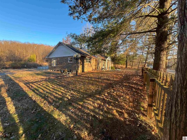 1334 State Route 1668, Marion, KY 42064