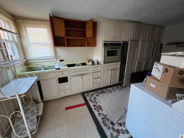 1334 State Route 1668, Marion, KY 42064