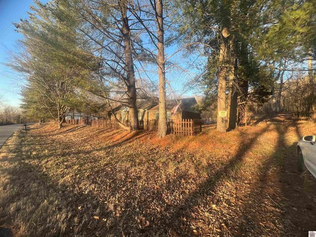 1334 State Route 1668, Marion, KY 42064