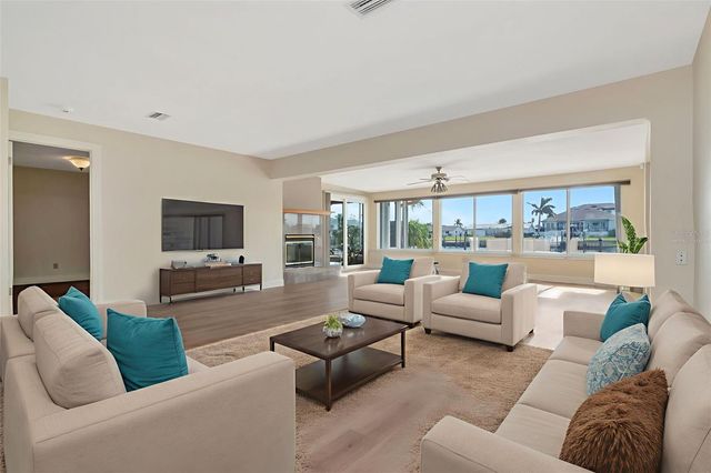 775 119TH AVENUE, Treasure Island, FL 33706