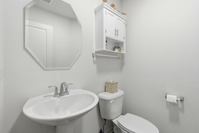 9028 Disbrow Street, Huntley, IL 60142