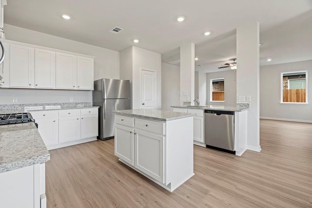 1131 Campside Drive, Beasley, TX 77417