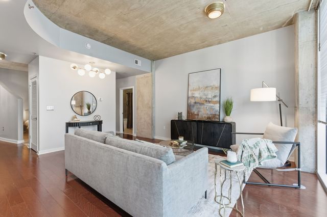 301 Demonbreun St Unit 907, Nashville, TN 37201