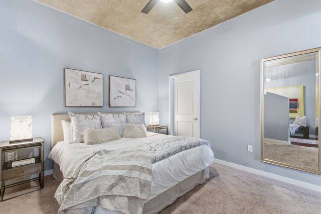 301 Demonbreun St Unit 907, Nashville, TN 37201