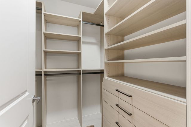 301 Demonbreun St Unit 907, Nashville, TN 37201