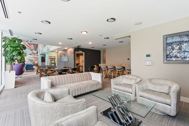 301 Demonbreun St Unit 907, Nashville, TN 37201