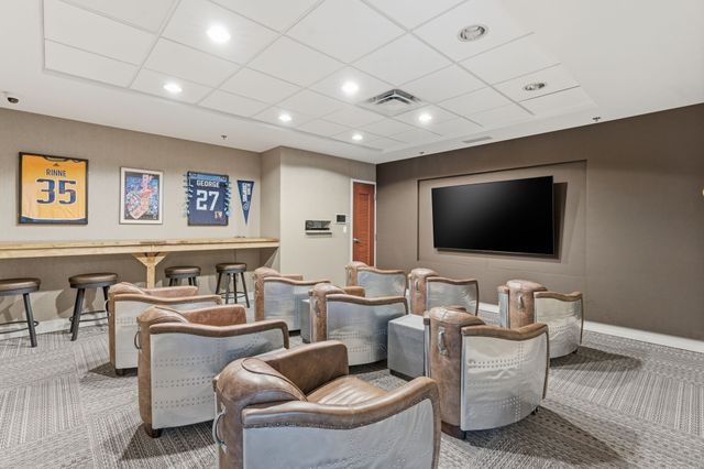 301 Demonbreun St Unit 907, Nashville, TN 37201