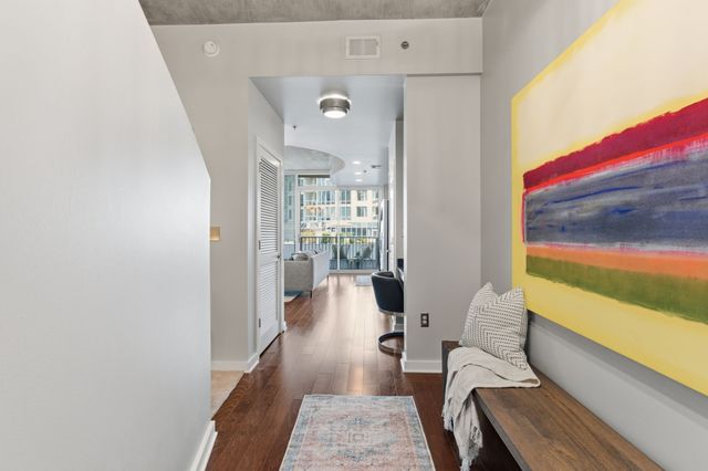 301 Demonbreun St Unit 907, Nashville, TN 37201