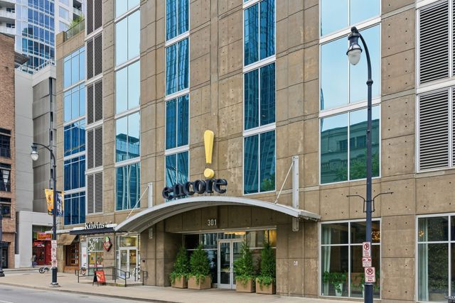 301 Demonbreun St Unit 907, Nashville, TN 37201