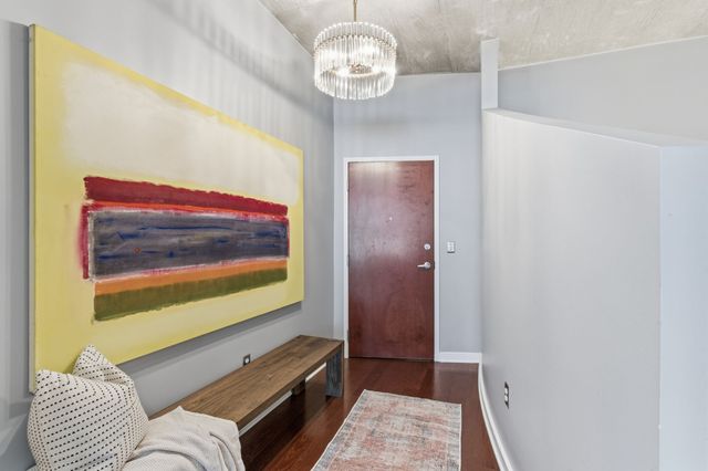 301 Demonbreun St Unit 907, Nashville, TN 37201