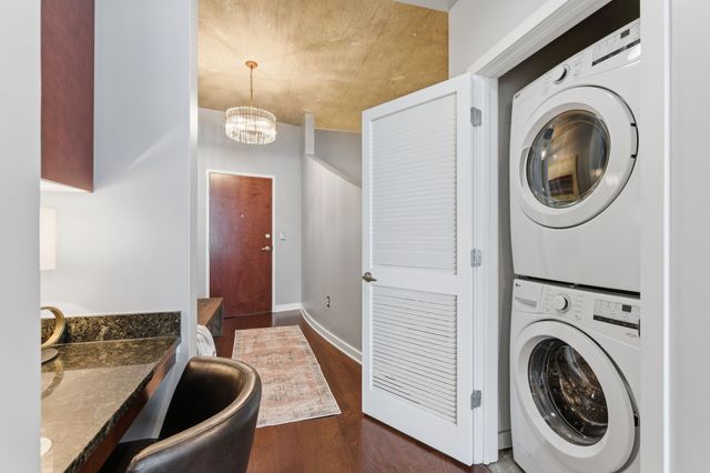 301 Demonbreun St Unit 907, Nashville, TN 37201