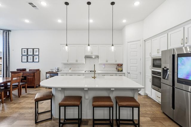 1100 Faringdon Drive, Anna, TX 75409