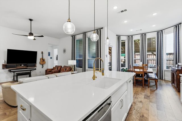 1100 Faringdon Drive, Anna, TX 75409