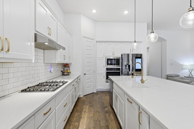 1100 Faringdon Drive, Anna, TX 75409