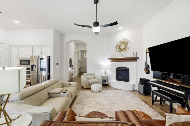1100 Faringdon Drive, Anna, TX 75409