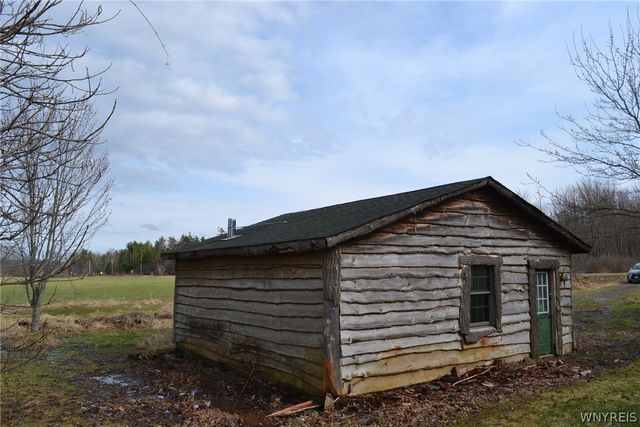 12516 Centerline Road, Wales, NY 14139