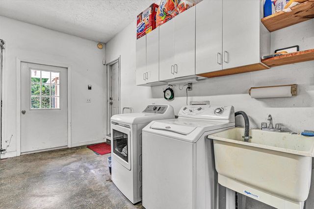 3266 Kemp Ford RD, Union Hall, VA 24176