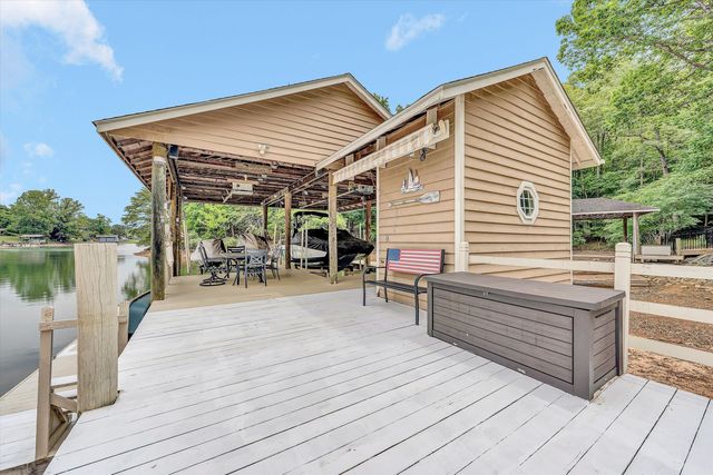 3266 Kemp Ford RD, Union Hall, VA 24176