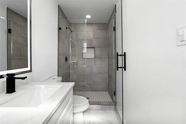 5823 Ettrick Drive, Houston, TX 77035