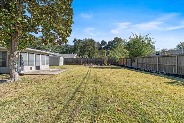 5823 Ettrick Drive, Houston, TX 77035