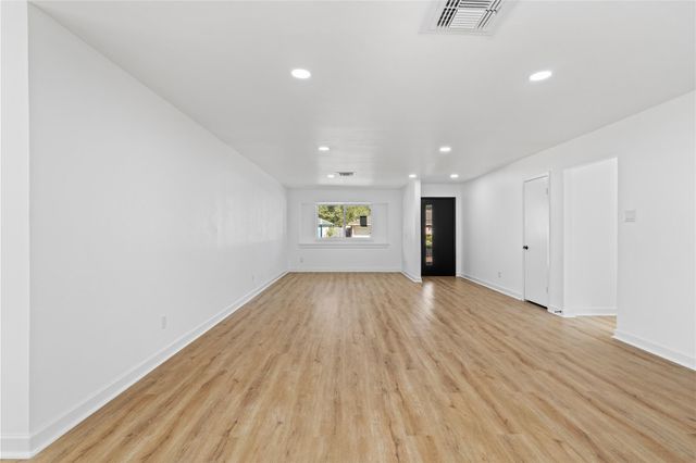 5823 Ettrick Drive, Houston, TX 77035