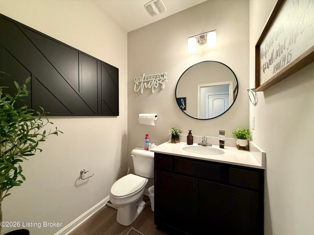 8403 Gateway Run Rd, Louisville, KY 40229
