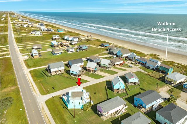 131 Point Lafitte Court, Surfside Beach, TX 77541