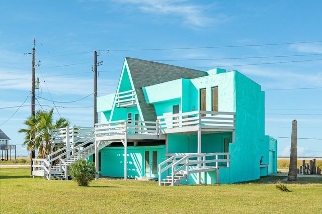 131 Point Lafitte Court, Surfside Beach, TX 77541