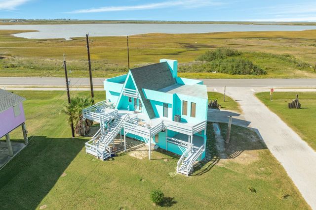 131 Point Lafitte Court, Surfside Beach, TX 77541