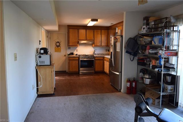 47 Thomas Nelson DR, Hampton, VA 23666