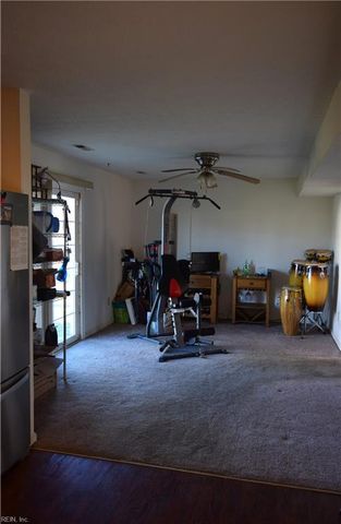 47 Thomas Nelson DR, Hampton, VA 23666