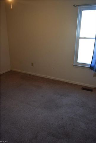 47 Thomas Nelson DR, Hampton, VA 23666