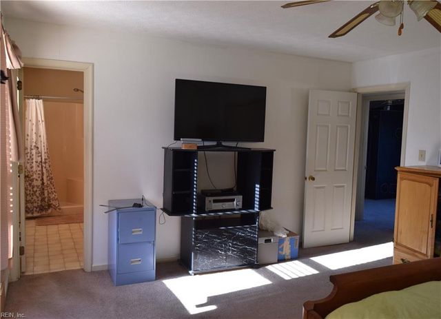 47 Thomas Nelson DR, Hampton, VA 23666