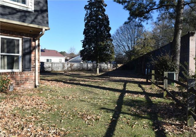 47 Thomas Nelson DR, Hampton, VA 23666