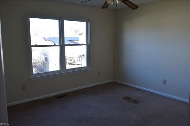 47 Thomas Nelson DR, Hampton, VA 23666