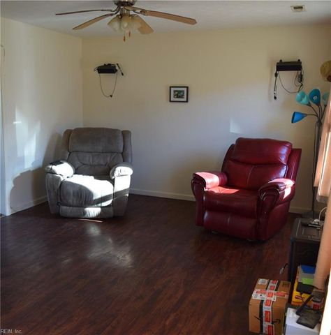 47 Thomas Nelson DR, Hampton, VA 23666