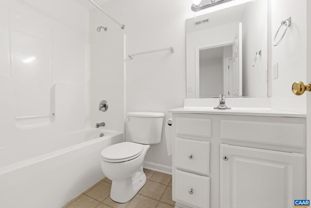 108 Melbourne Park Cir Apt E, Charlottesville, VA 22901