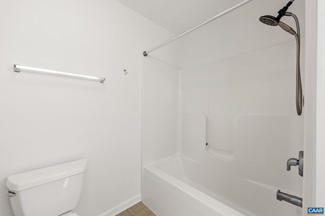 108 Melbourne Park Cir Apt E, Charlottesville, VA 22901